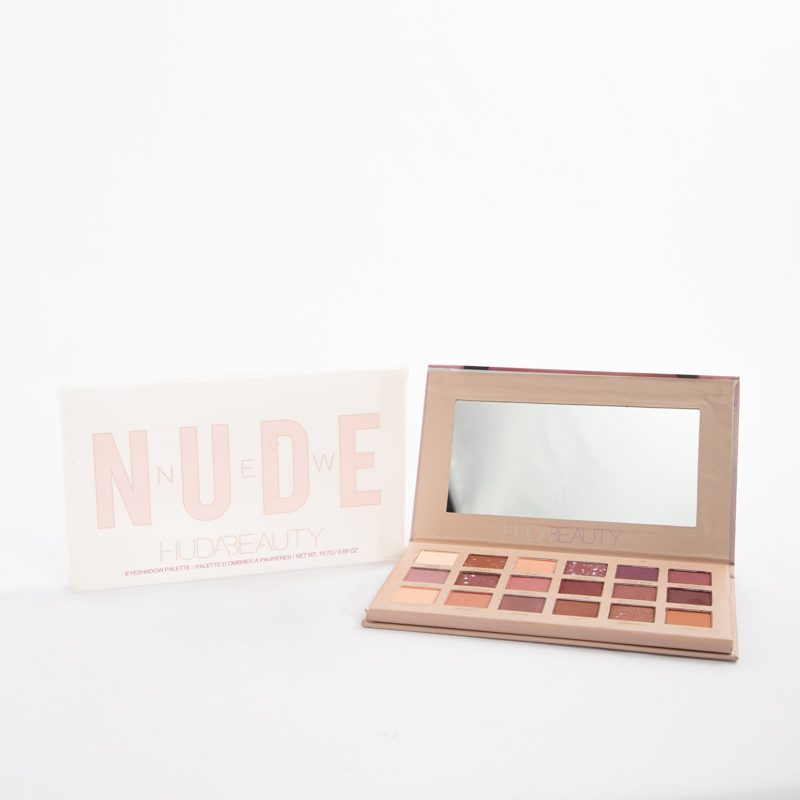 Generic 18 Colour Huda Beauty Eye Shadow Pallete